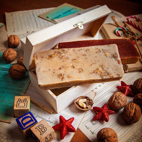 Lote de Turrón de Yema Tostada y Nata Nuez