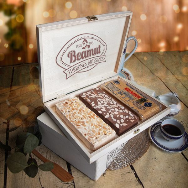 Lote de Turrón Jijona, Alicante y Chocoleche