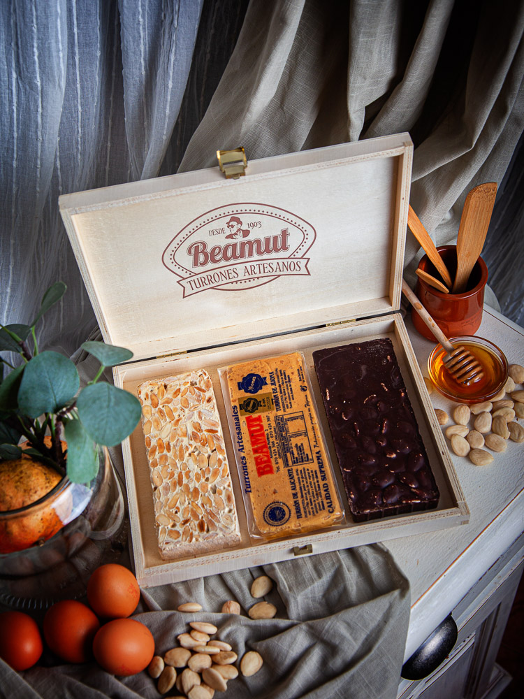 Lote de Turrón Jijona, Alicante y Chocoduro