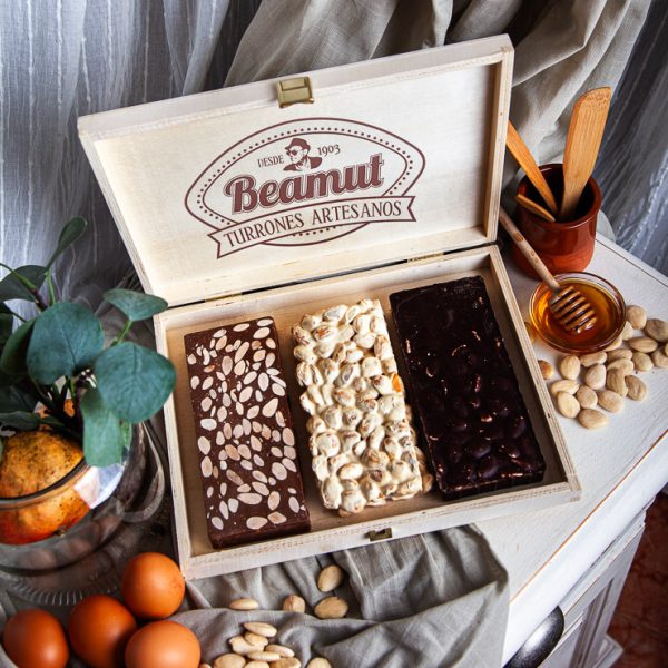 Lote de Turrón Chocoleche, Chocoduro y Dos Barras