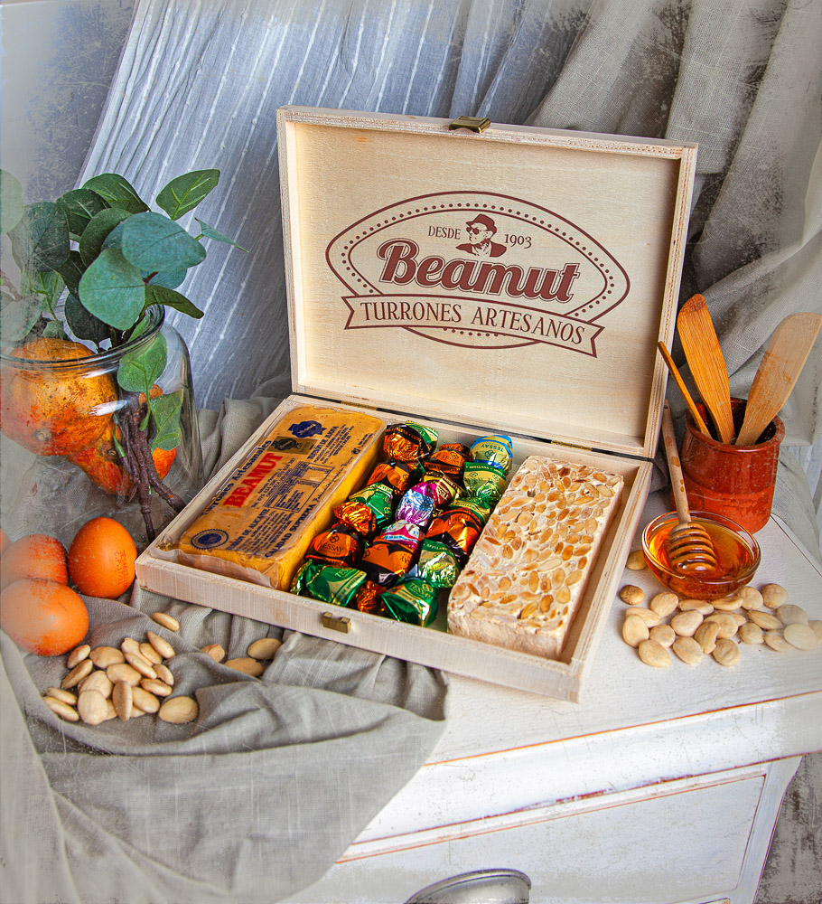 Lote de Turrón Alicante, Jijona y Bombones